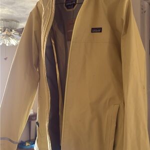 Patagonia Men's Light Yellow Raincoat